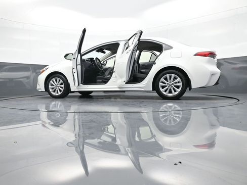 Certified 2025 Toyota Corolla LE image 47