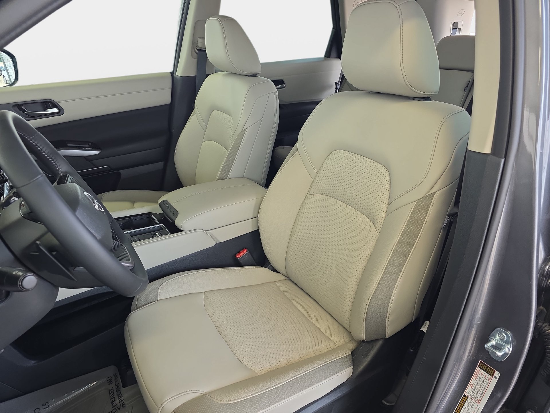 New 2026 Nissan Pathfinder SL w/ Cargo Package FWD image 15