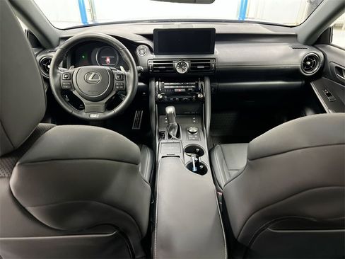 Used 2023 Lexus IS 350 F Sport image 10