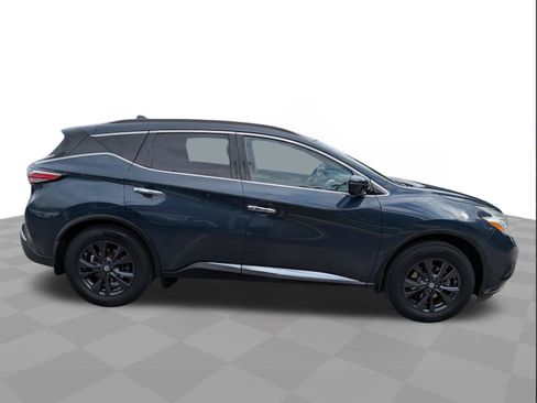 Used 2017 Nissan Murano SV w/ Premium Plus Package FWD image 3