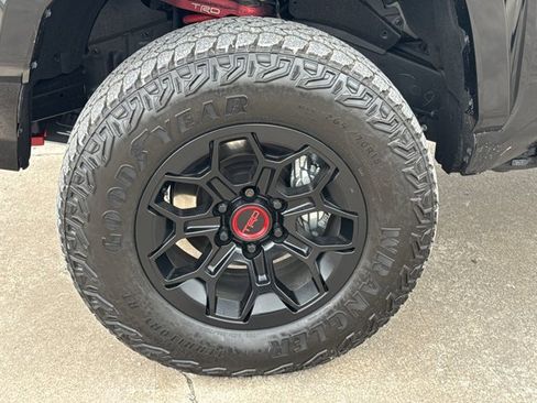 Used 2025 Toyota Tacoma TRD Pro image 16