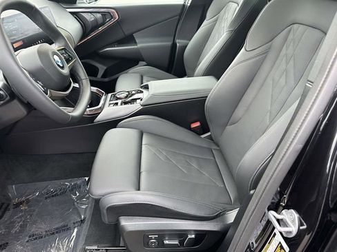 Certified 2025 BMW X3 xDrive30i w/ Premium Package image 25