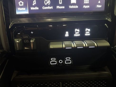 Used 2026 RAM 1500 Big Horn AWD/4WD image 23