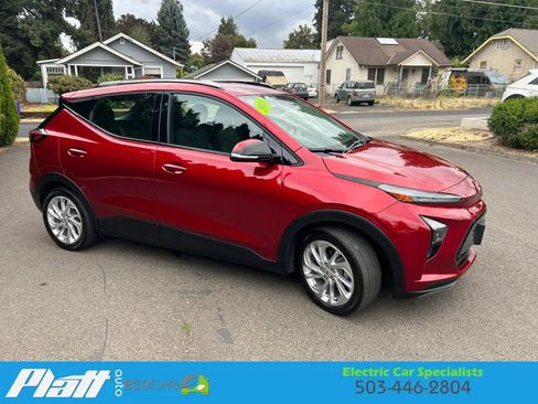 Used 2023 Chevrolet Bolt EUV LT w/ Driver Confidence Package FWD image 14