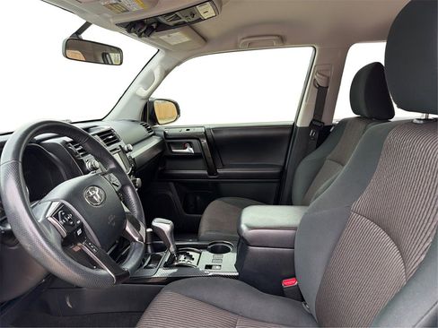 Used 2019 Toyota 4Runner TRD Off-Road image 10