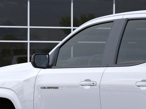 New 2025 Chevrolet Colorado Z71 image 38