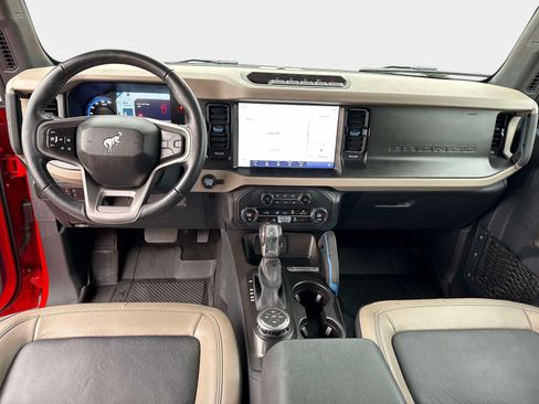 Used 2023 Ford Bronco Wildtrak AWD/4WD image 17