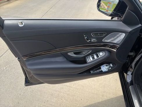 Used 2015 Mercedes-Benz S 550 Sedan image 11
