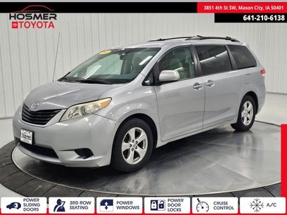 Used 2012 Toyota Sienna LE w/ Towing Pkg