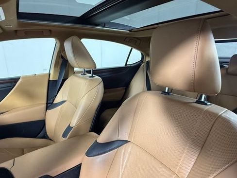 Used 2023 Lexus ES 350 w/ Accessory Package (Z2) FWD image 5