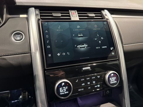 Used 2023 Land Rover Discovery S R-Dynamic image 17