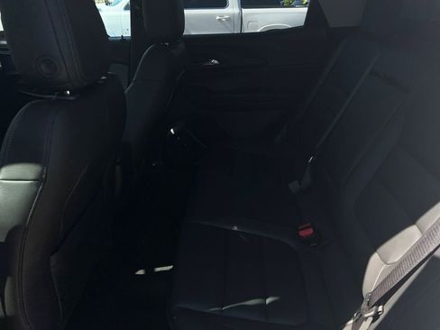 Used 2022 Chevrolet TrailBlazer LT w/ Sun and Liftgate Package FWD image 15