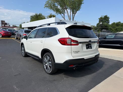 Used 2022 Subaru Ascent Limited w/ Technology Package AWD/4WD image 4