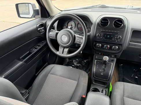 Used 2016 Jeep Patriot Sport w/ Power Value Group AWD/4WD image 20