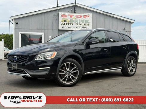 Used 2015 Volvo V60 T5 Cross Country w/ Climate Package AWD/4WD image 1