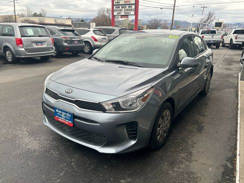 Used 2020 Kia Rio S image 2