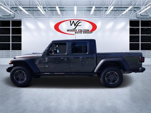 Used 2023 Jeep Gladiator Rubicon w/ Trailer Tow Package AWD/4WD image 8