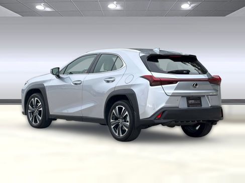 Certified 2024 Lexus UX 250h FWD image 3