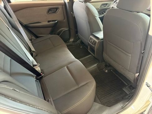 Used 2023 Nissan Rogue S AWD/4WD image 29