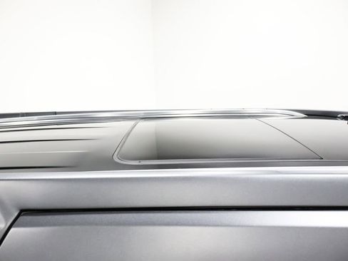 Used 2023 Cadillac Escalade Premium Luxury image 95