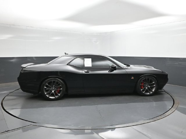 Used 2021 Dodge Challenger R/T Scat Pack RWD image 11