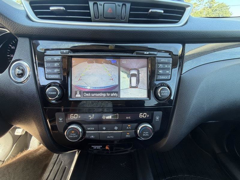 Used 2016 Nissan Rogue SL w/ SL Premium Package FWD image 21