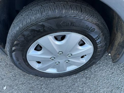 Used 2010 Ford Transit Connect XLT image 33