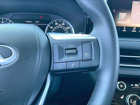 Used 2025 INFINITI QX60 Pure FWD image 18