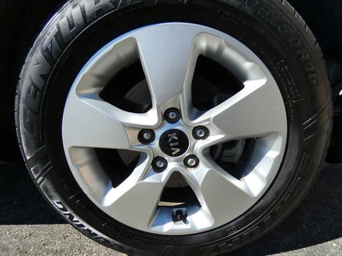 Used 2018 Kia Soul image 21