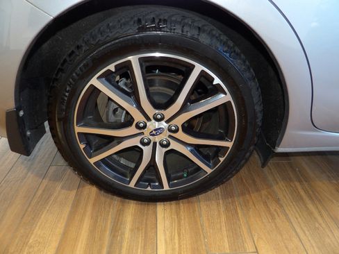 Used 2019 Subaru Impreza 2.0i Limited w/ Popular Package #2 AWD/4WD image 5