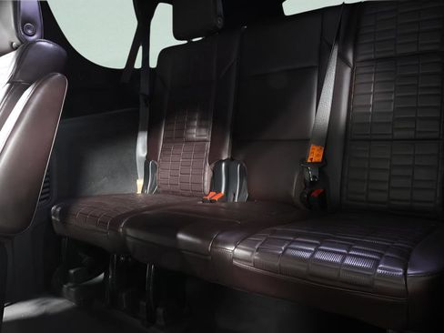 Used 2021 Cadillac Escalade ESV Sport Platinum image 28