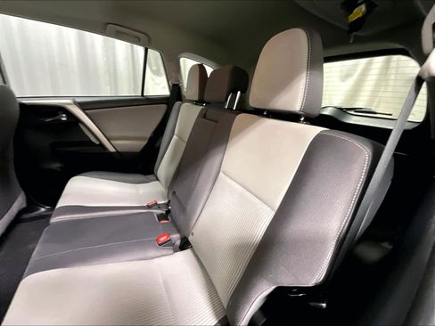 Used 2014 Toyota RAV4 XLE image 15