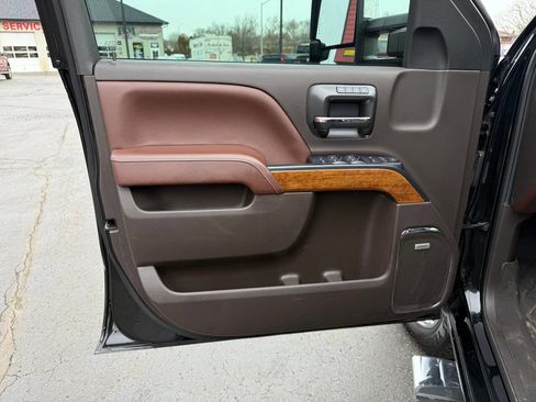 Used 2019 Chevrolet Silverado 2500 High Country w/ Duramax Plus Package image 22