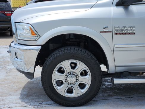 Used 2018 RAM 2500 Laramie w/ Off Road Package AWD/4WD image 8