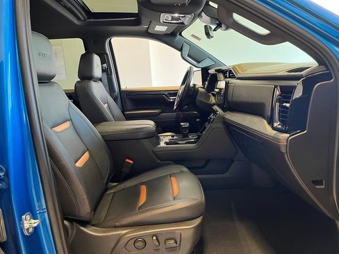 Used 2024 GMC Sierra 1500 AT4 w/ Technology Package AWD/4WD image 35