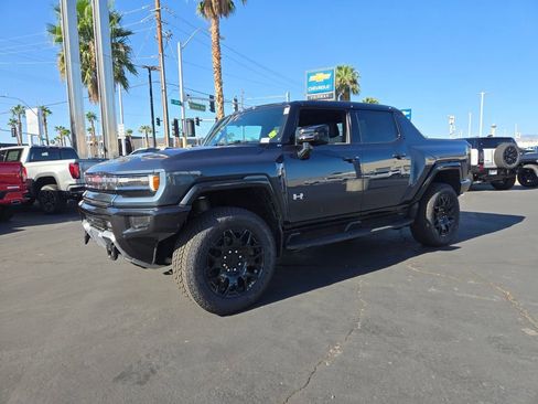 New 2026 GMC Hummer EV 4x4 Crew Cab image 2