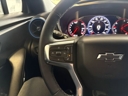 Used 2025 Chevrolet Blazer RS w/ Driver Confidence II Package image 11