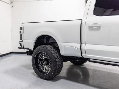 Used 2024 Ford F250 Limited w/ FX4 Off-Road Package AWD/4WD image 31