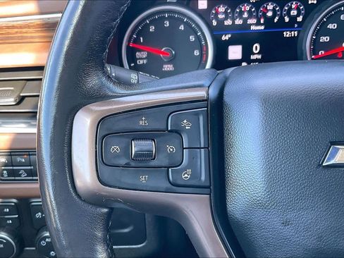 Used 2021 Chevrolet Suburban High Country image 23