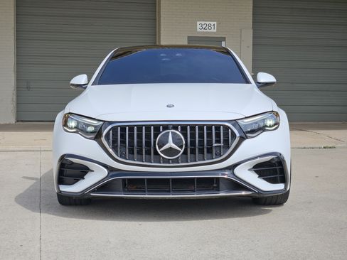 Used 2025 Mercedes-Benz E 53 AMG e 4MATIC Sedan image 2