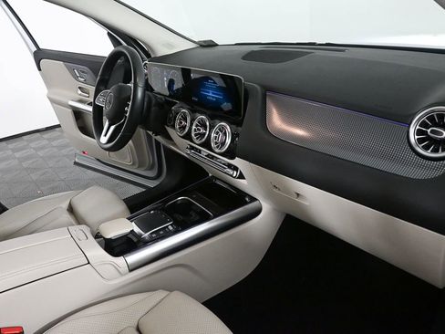Certified 2021 Mercedes-Benz GLA 250 image 24