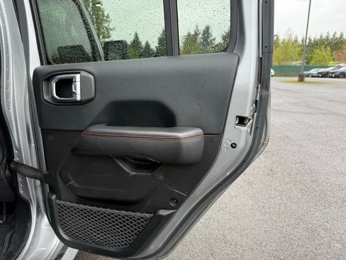 Used 2018 Jeep Wrangler Unlimited Rubicon image 24