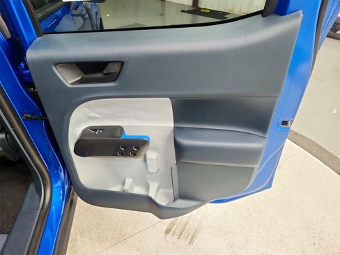 New 2025 Ford Maverick XLT w/ XLT Luxury Package image 40