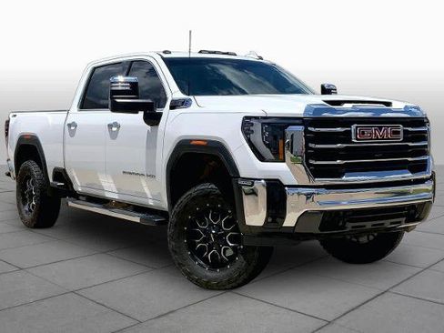 Used 2024 GMC Sierra 2500 SLT w/ SLT Premium Package AWD/4WD image 3