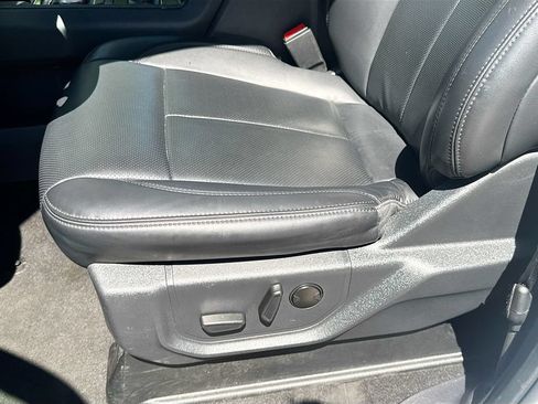 Used 2024 Ford Expedition XLT AWD/4WD image 20