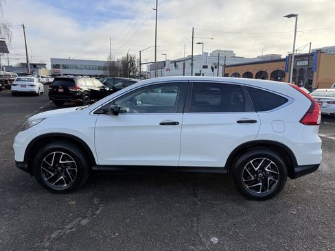Used 2016 Honda CR-V SE image 5