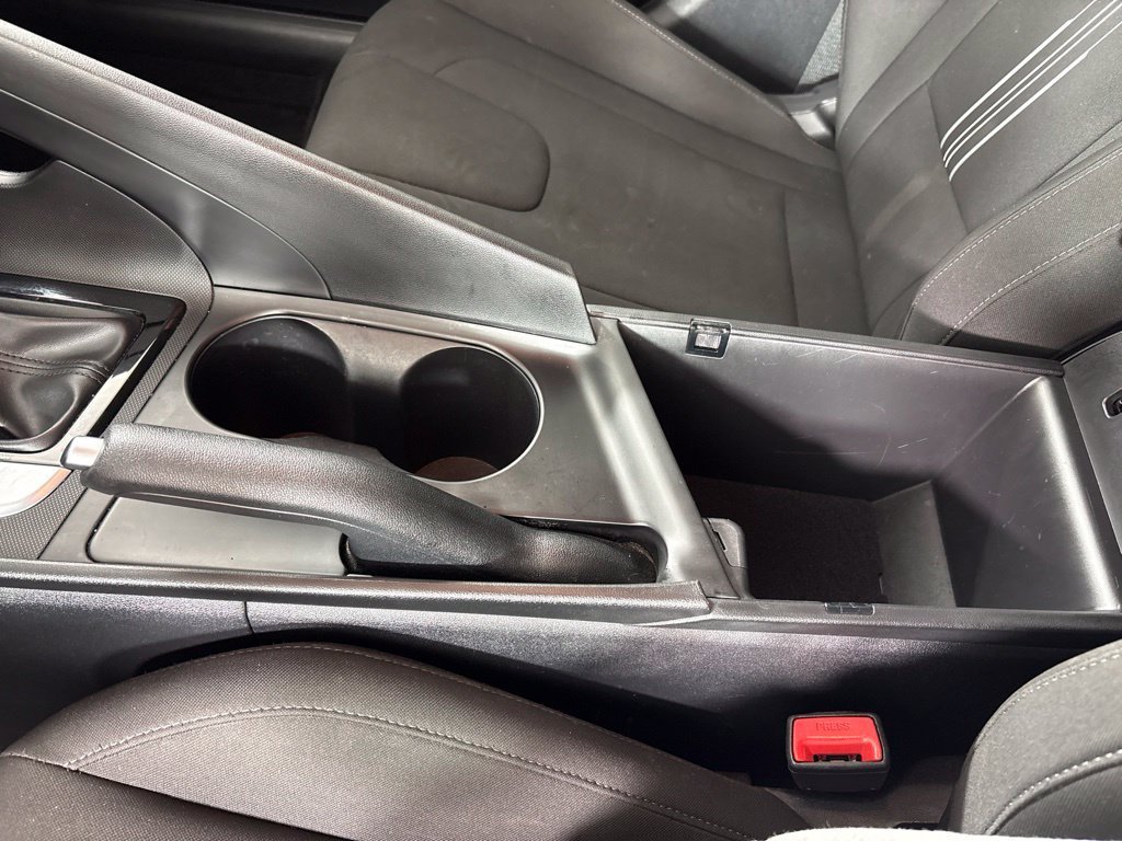 Used 2024 Hyundai Elantra SEL FWD image 39