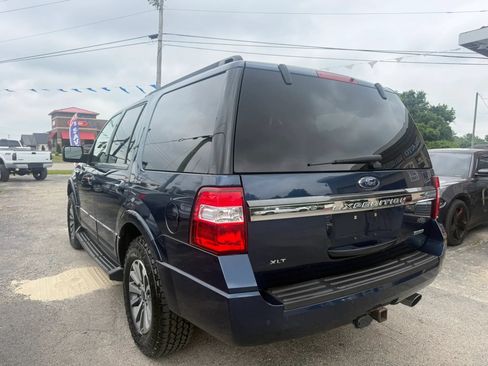 Used 2017 Ford Expedition XLT AWD/4WD image 4