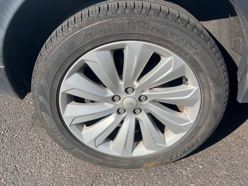 Used 2021 Land Rover Discovery Sport SE image 9