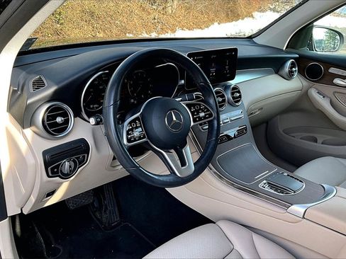 Certified 2022 Mercedes-Benz GLC 300 4MATIC image 13